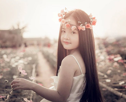 Vẻ đẹp thật đáng yêu của cô bé Hà Nội 6 tuổi5.jpg